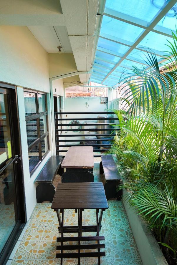 Tarasa Hostel Pasay Zewnętrze zdjęcie